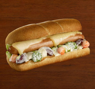 サブウェイ初の温野菜!　とろけるチーズのホットサンド「サブメルト」