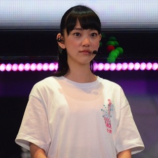 乃木坂46新センターは2期生16歳の堀未央奈! 生駒里奈「色を出していって」