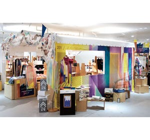 東京都内各地にて、柴又の老舗染色工場で作られたストールの展示会開催
