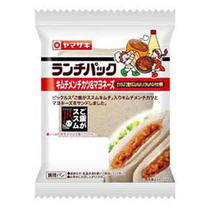 「ご飯がススムキムチ」がランチパックになった! キムチメンチカツをサンド