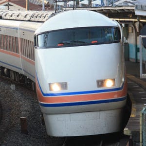 東武鉄道「サンタクロース特急」12/21運転、スペーシアに公認サンタ同乗!?