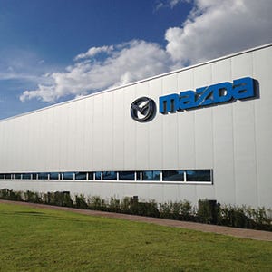 マツダ、メキシコ新工場での量産開始 - 第1号車は米国向け「Mazda3」