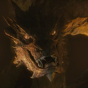 B・カンバーバッチが演じた凶悪な竜"スマウグ"の画像公開-『ホビット』