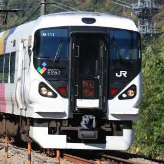 JR中央本線、甲府方面まで運転再開 - 特急「あずさ」「かいじ」2/19も運休