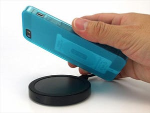 スペック、iPhoneのワイヤレス充電を可能にするチャージシート