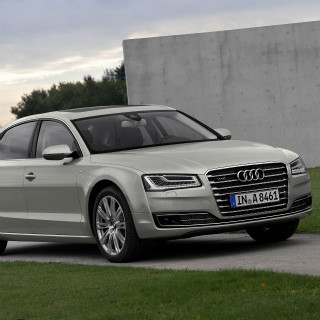アウディ「A8」「A8 L」フラッグシップモデルをフルモデルチェンジして発売