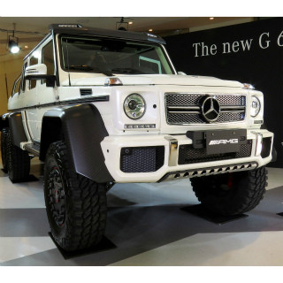 メルセデス・ベンツ、6輪駆動車「G 63 AMG 6×6」 - 見た目はまるで怪物!?