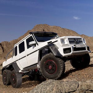 メルセデス・ベンツ「G 63 AMG 6×6」6輪駆動"オフロードモンスター"発売!