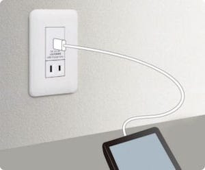 パナソニック、スマホやタブレットを充電できるUSBポート付き壁コンセント