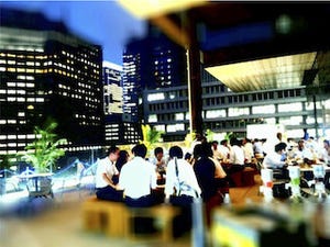 東京都・大手町に「天空のビアガーデン Terrasse」がオープン