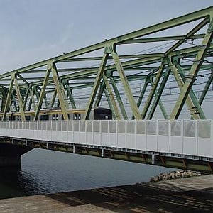 JR東日本、総武線・京葉線の橋りょう3カ所に防風柵を設置 - 5月末使用開始