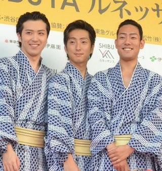 中村勘九郎、中村七之助、尾上松也らが渋谷に登場し"人力車"でお練り