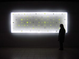 東京都現代美術館で、"宇宙×芸術"の作品・資料を紹介する展覧会を開催