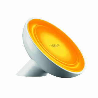 フィリップス、スマホでコントロールできるLED照明「Friends of hue」発売