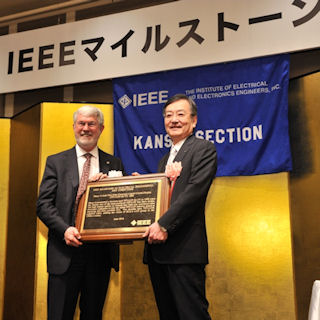 シャープのテレビ用14インチTFT液晶が「IEEE マイルストーン」認定を受ける