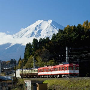富士急ハイランド・河口湖駅行高速バス、富士山五合目までの延長運転を開始