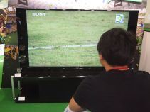 スタジアムのような臨場感 ソニーbravia搭載の サッカーモード を体験してきた 1 サッカーモード を体験するべくソニービルへ マイナビニュース