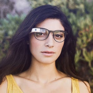 米Google、「Google Glass」を英国で発売 - 米国以外では初