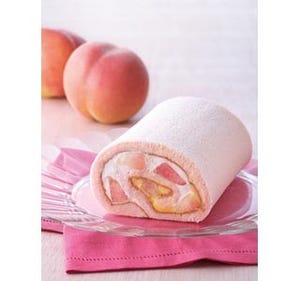 パティスリーキハチ、白桃をピンクのスフレで巻いたロールを夏季限定発売