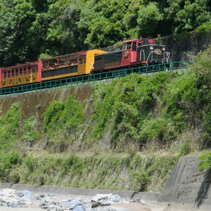 京都府・嵯峨野トロッコ列車、鵜飼橋復旧でトロッコ保津峡駅での乗降を再開