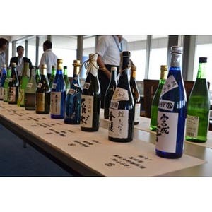 上空でおいしい日本酒を! ANAが日本酒評論家と行う日本酒選定会に潜入