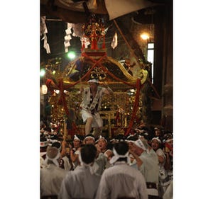 大阪府・大阪天満宮で日本三大祭のひとつ「天神祭」開催 - 奉納花火も
