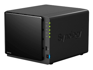 Synology、家庭用の動画共有機能が特徴の4ベイNASキット「DS415play」