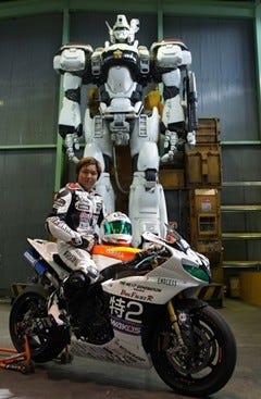 鈴鹿8耐 でイングラム対エヴァ初号機 パトレイバーがバイクレース参戦へ マイナビニュース