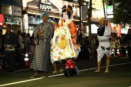 北海道札幌市で すすきの祭り 開催 華やかな花魁道中に100軒の屋台 マイナビニュース