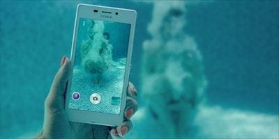 ソニー 水中撮影が可能なスマホ Xperia M2 Aqua 発表 マイナビニュース