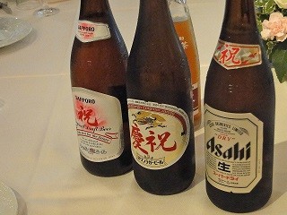 このマナーはもう古い?「ビールを注ぐとき、ラベルを相手に見せる」