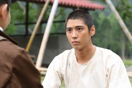 中尾明慶 賀来賢人 永遠の0 出演 ゼロ戦パイロット 整備兵を熱演 マイナビニュース