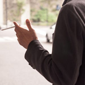 喫煙者の69.7%は「両親も吸っていた」-マイナビニュース調査