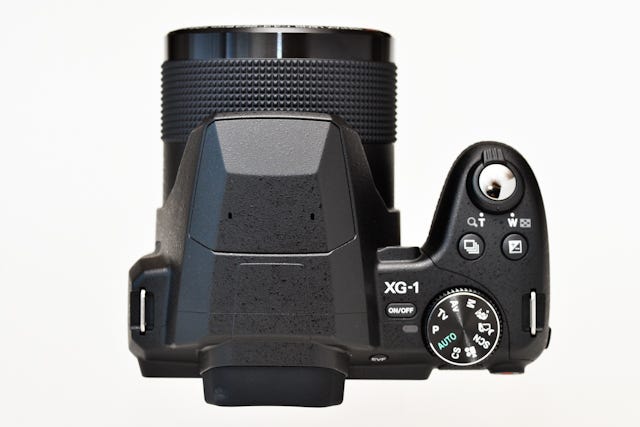 驚異の52倍ズームを引っさげて登場した迷機!? 「PENTAX XG-1」実写