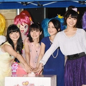 『プリキュア』10周年! 台風にも負けず、中島愛ら声優4人が横浜をピンク色に