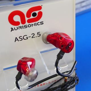 米Aurisonics、BA2基と14.2mmドライバー搭載の高級イヤホンなど国内発売