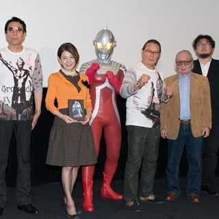 ウルトラセブン』田中雷氏の原型を使用した「ウルトラガン」レプリカ 