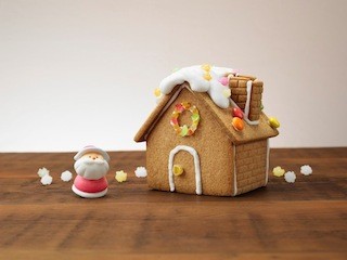 無印良品、お菓子の家がつくれるキットなどクリスマス限定アイテム発売