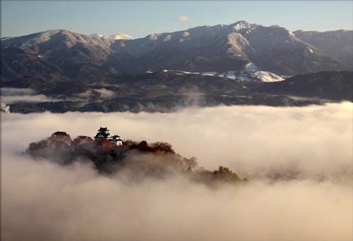 日本のマチュピチュ 竹田城だけじゃない 雲海に浮かぶ 天空の城 めぐり マイナビニュース
