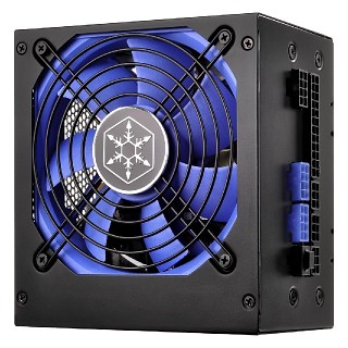 SilverStone、80PLUS BRONZE認証のフルプラグイン式600W/700W電源