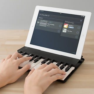 Ipadが鍵盤付き電子ピアノに ケースにもなるbluetooth鍵盤キーボード マイナビニュース