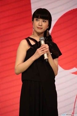 吉高由里子 花子とアン 共演者乱入で涙 みんな暇なの マイナビニュース