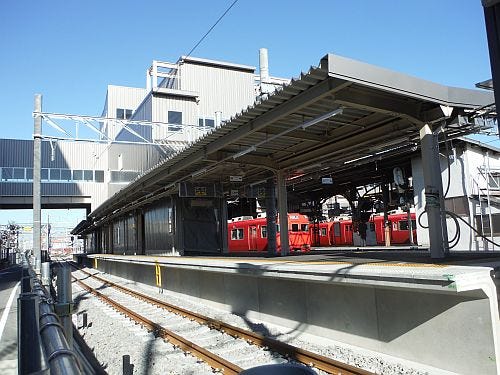 名古屋鉄道知立駅 高架化工事の一環で一部ホームを仮線切替え 2 28から マイナビニュース