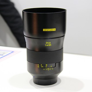 CP+2015 - コシナ、カールツァイス最高級レンズ「Otus」に85mm/F1.4が登場