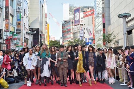 神社の参道がランウェイに 渋谷ファッションウイーク 開催 マイナビニュース