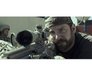 『アメリカン･スナイパー』壮絶な戦地を捉えた本編映像、日本限定公開!