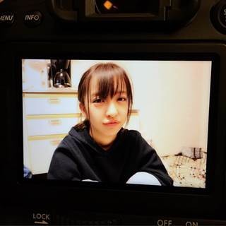 板野友美の"寝起き"写真が話題「中学生に見える」「天使」「誰が撮った?」