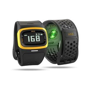 Bluetooth Smartでスマホと連携し、速度や距離が測れる心拍計付き腕時計