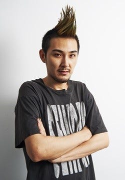 松田龍平 初モヒカンで主演 初共演の父役 柄本明と 男と男 になる マイナビニュース