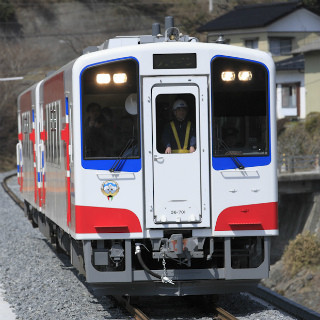 三陸鉄道、全線運行再開1周年記念イベント開催 - 久慈駅が「北三陸駅」に!?